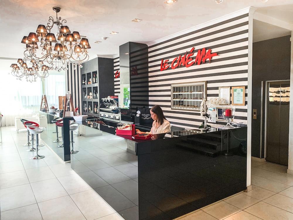 גאטאו א מארה Hotel Le Cinema מראה חיצוני תמונה